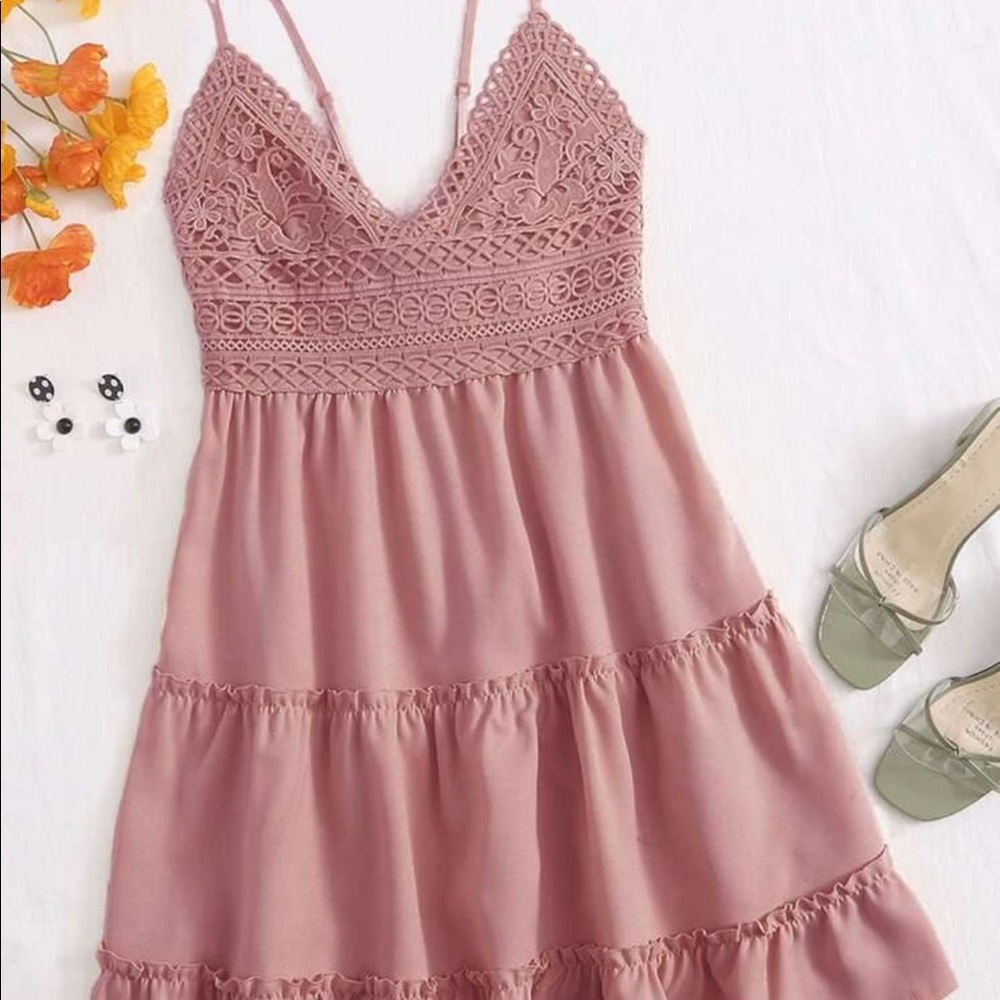 Beautiful dress!!